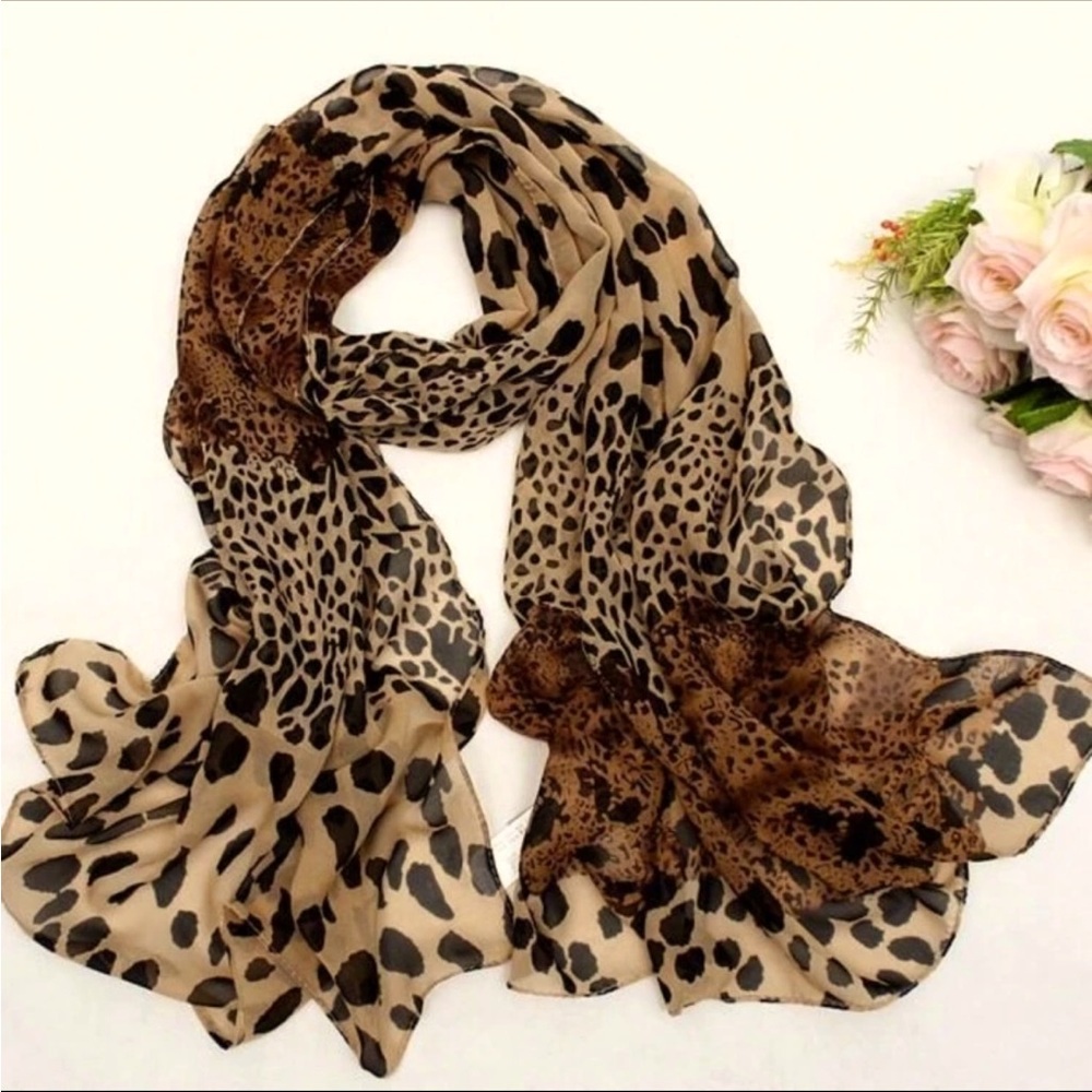 Chic Animal Print Chiffon Scarf NEW 🏷️